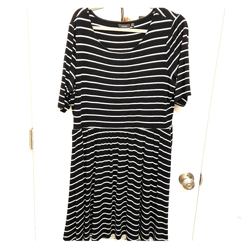 Stretchy Striped Dress with Pockets